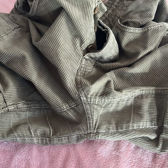 We The Free Green Cargo Pants slouchy fit, button fly, drawstring waist - Picture 8 of 8